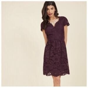 Wendy Bird Women's Eggplant Purple Lace Unrivaled Refinement Cocktail Dress Sz 8